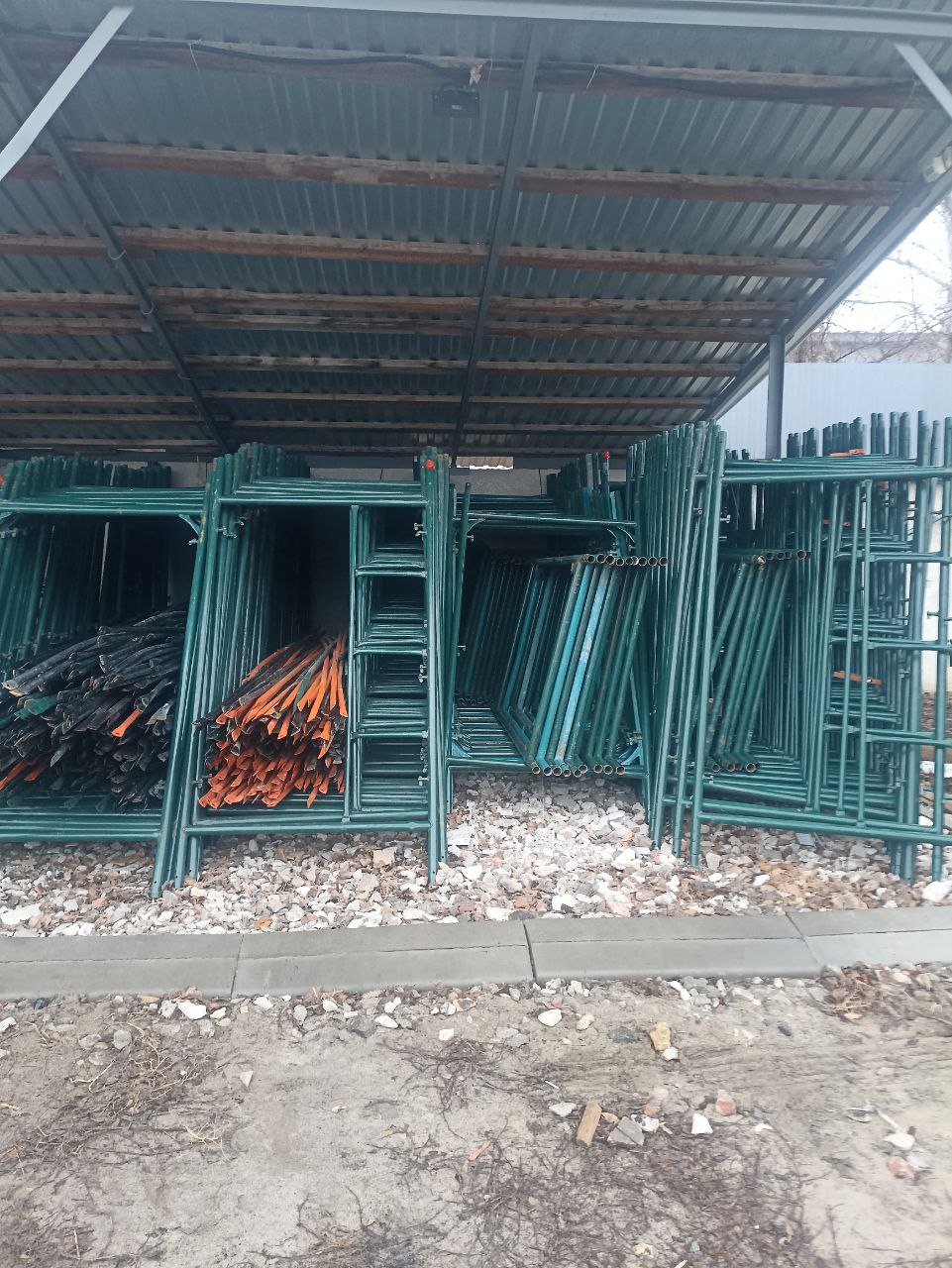 Склад строительных лесов — фото 1